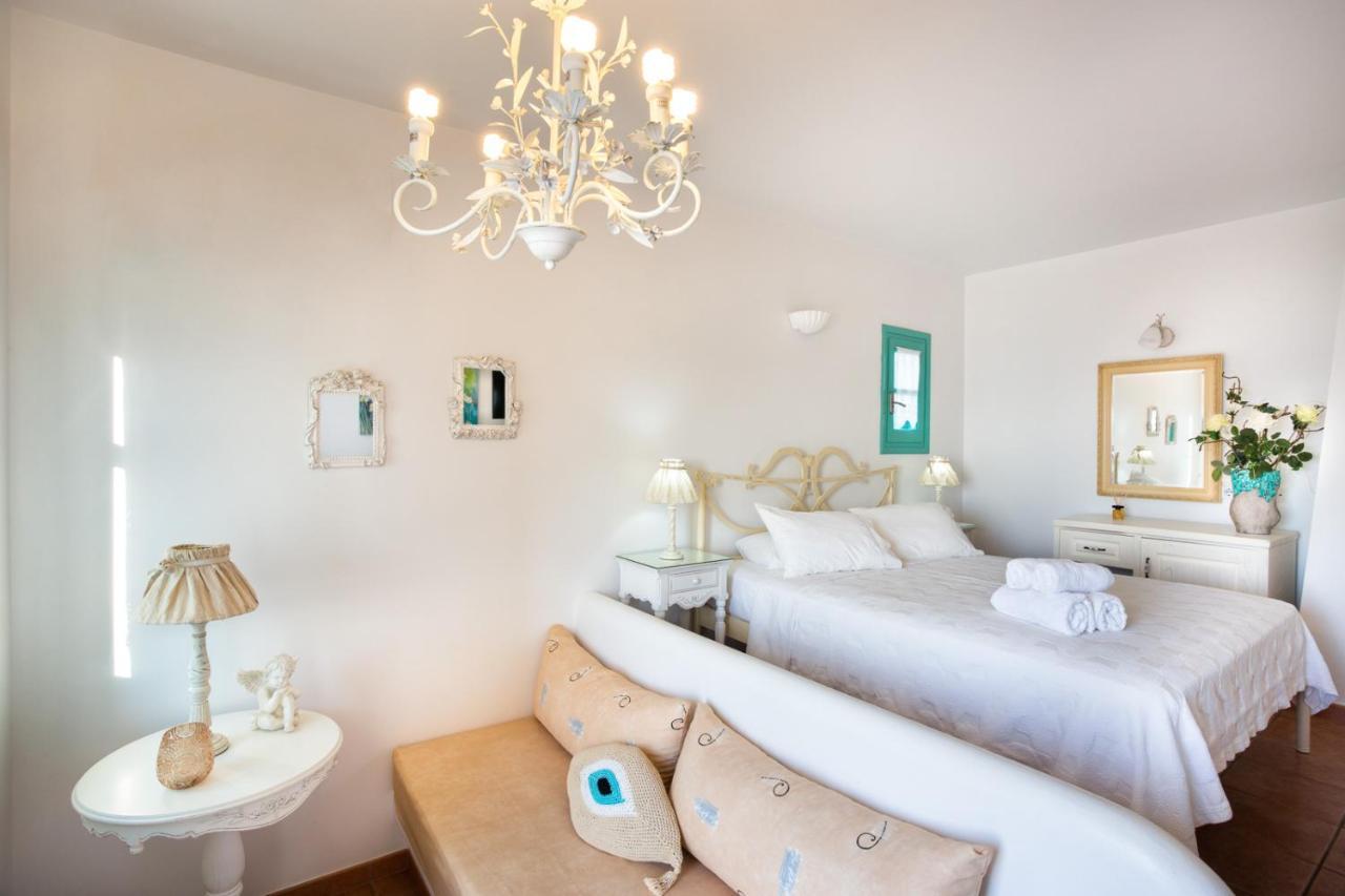 Hotel Odysseus Folegandros Town ภายนอก รูปภาพ
