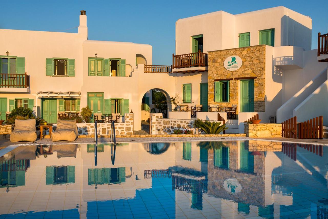 Hotel Odysseus Folegandros Town ภายนอก รูปภาพ